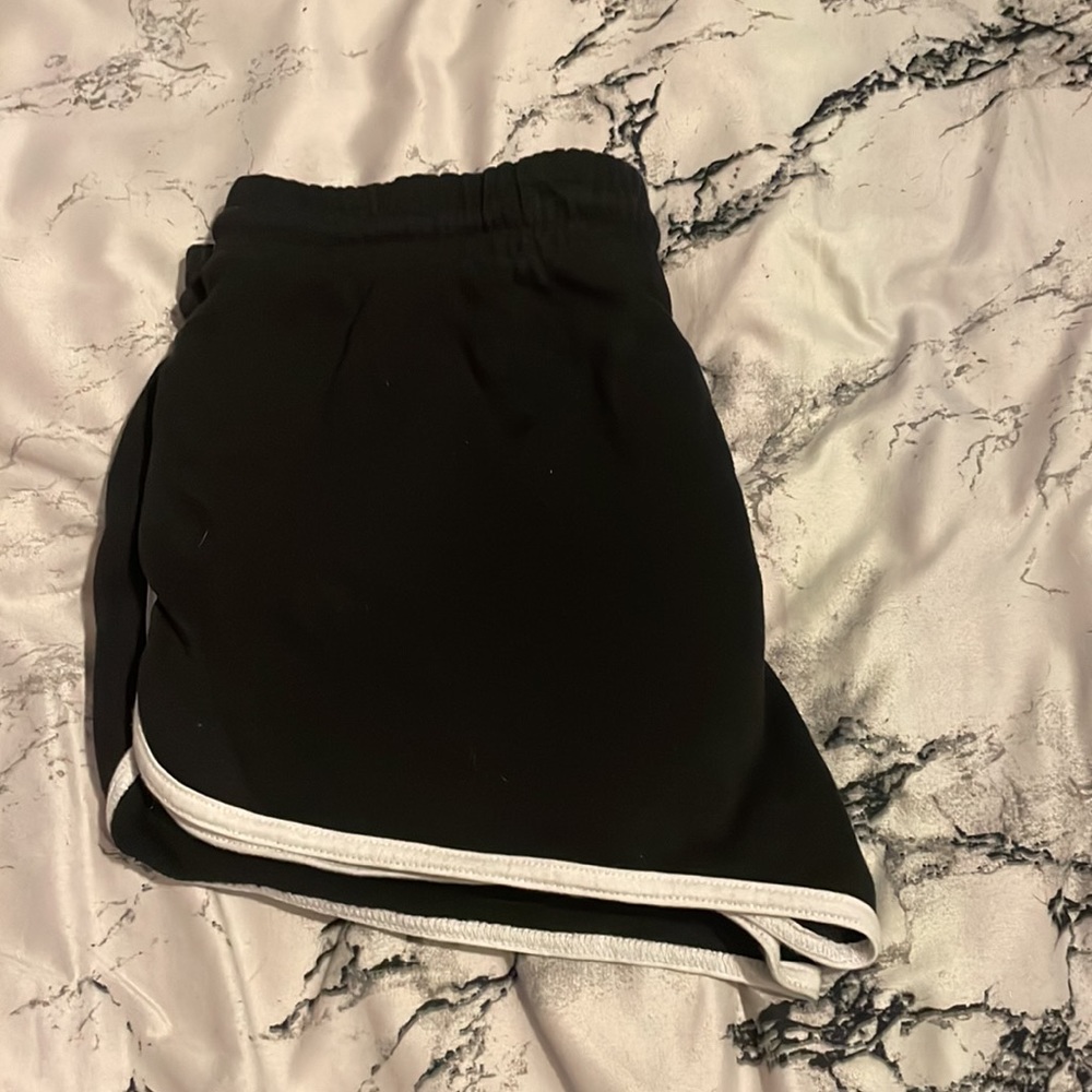 Garage Shorts - Picture 2 of 3